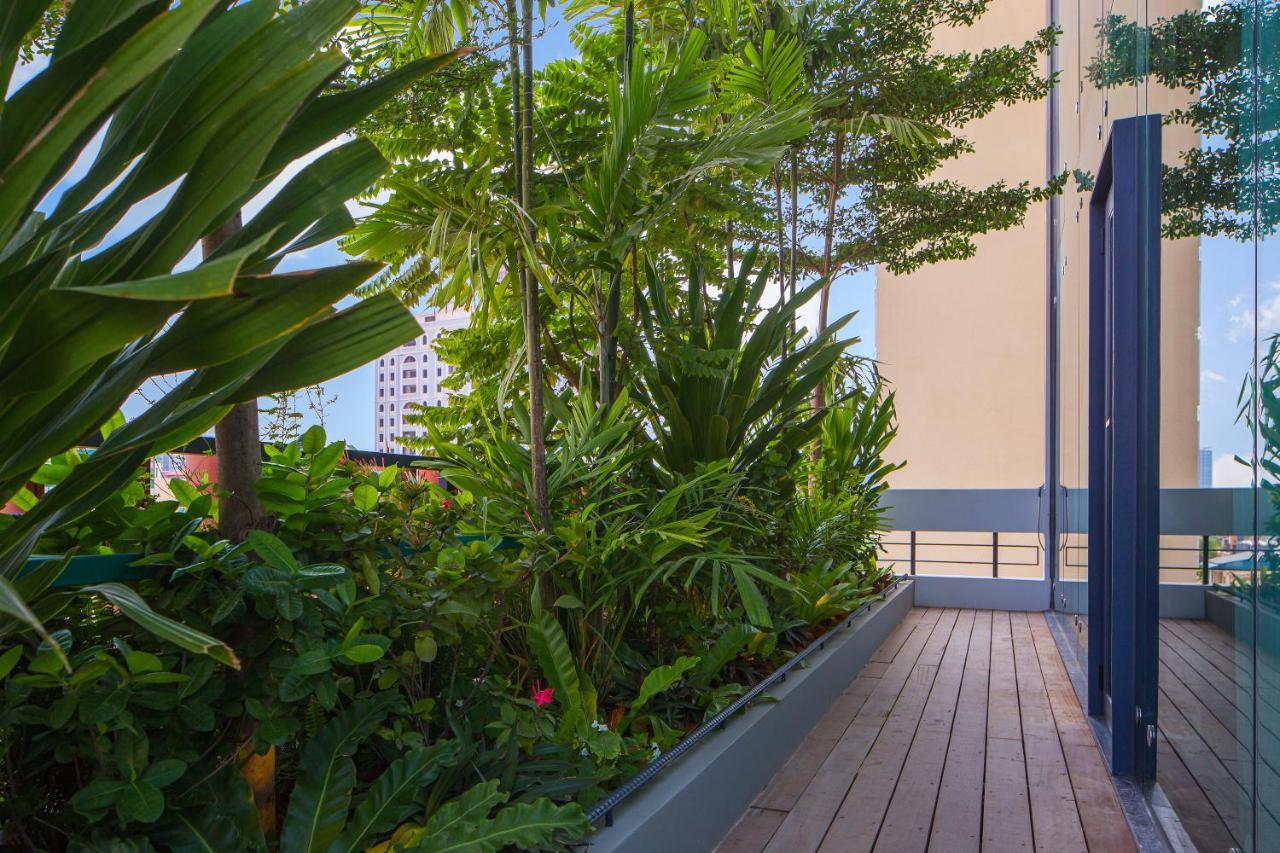 Cest La Vie Boutique Hotel Phnom Penh Ngoại thất bức ảnh